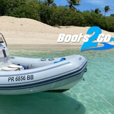 a small boat in a body of water